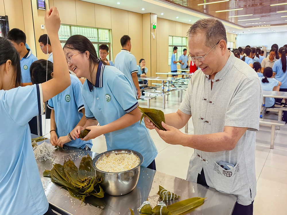 巴中正规收叛逆期孩子的学校怎么联系